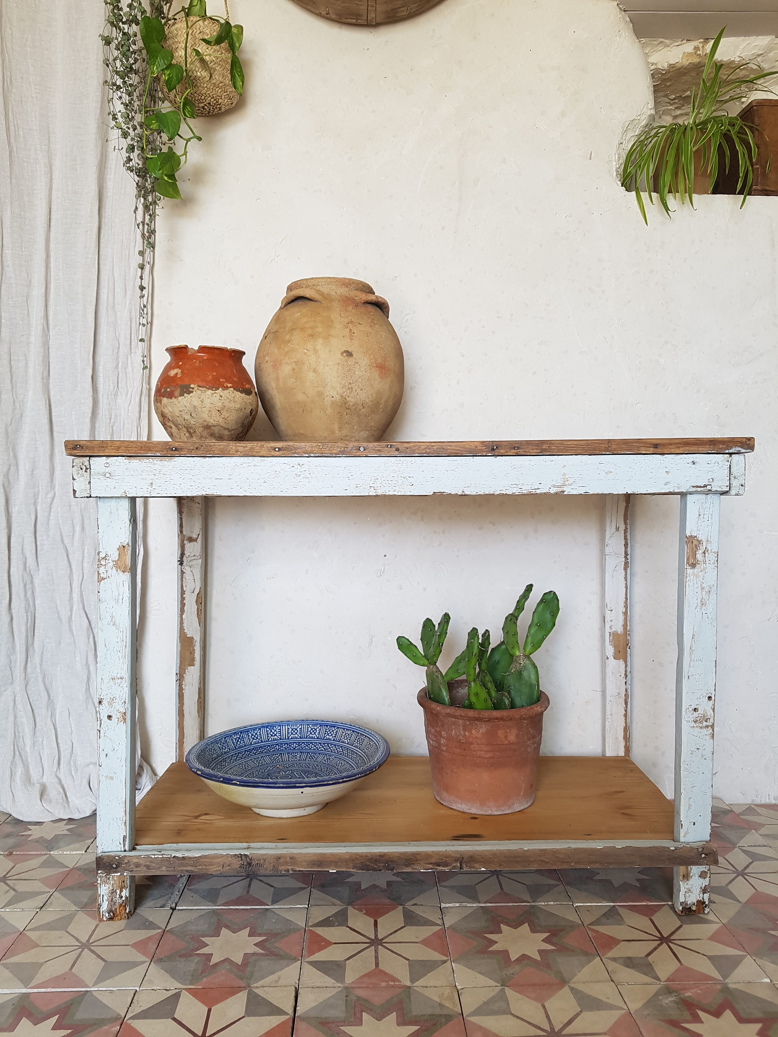Collections précédentes: Inspirations passées pour vos futurs projets 98 Muguet Console table d'appoint d'atelier