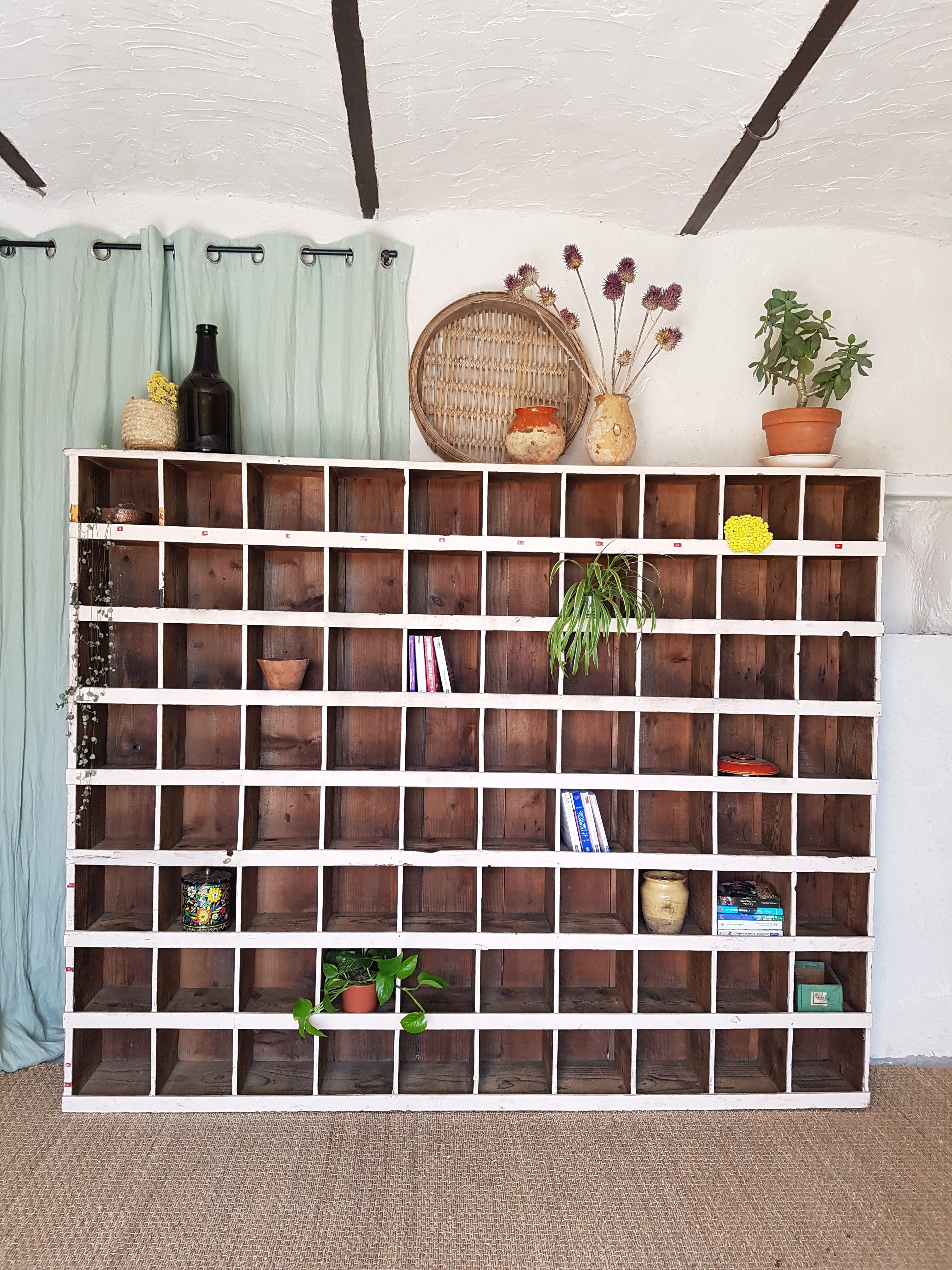 Collections précédentes: Inspirations passées pour vos futurs projets 26 Cerisier Meuble à 90 casiers patiné