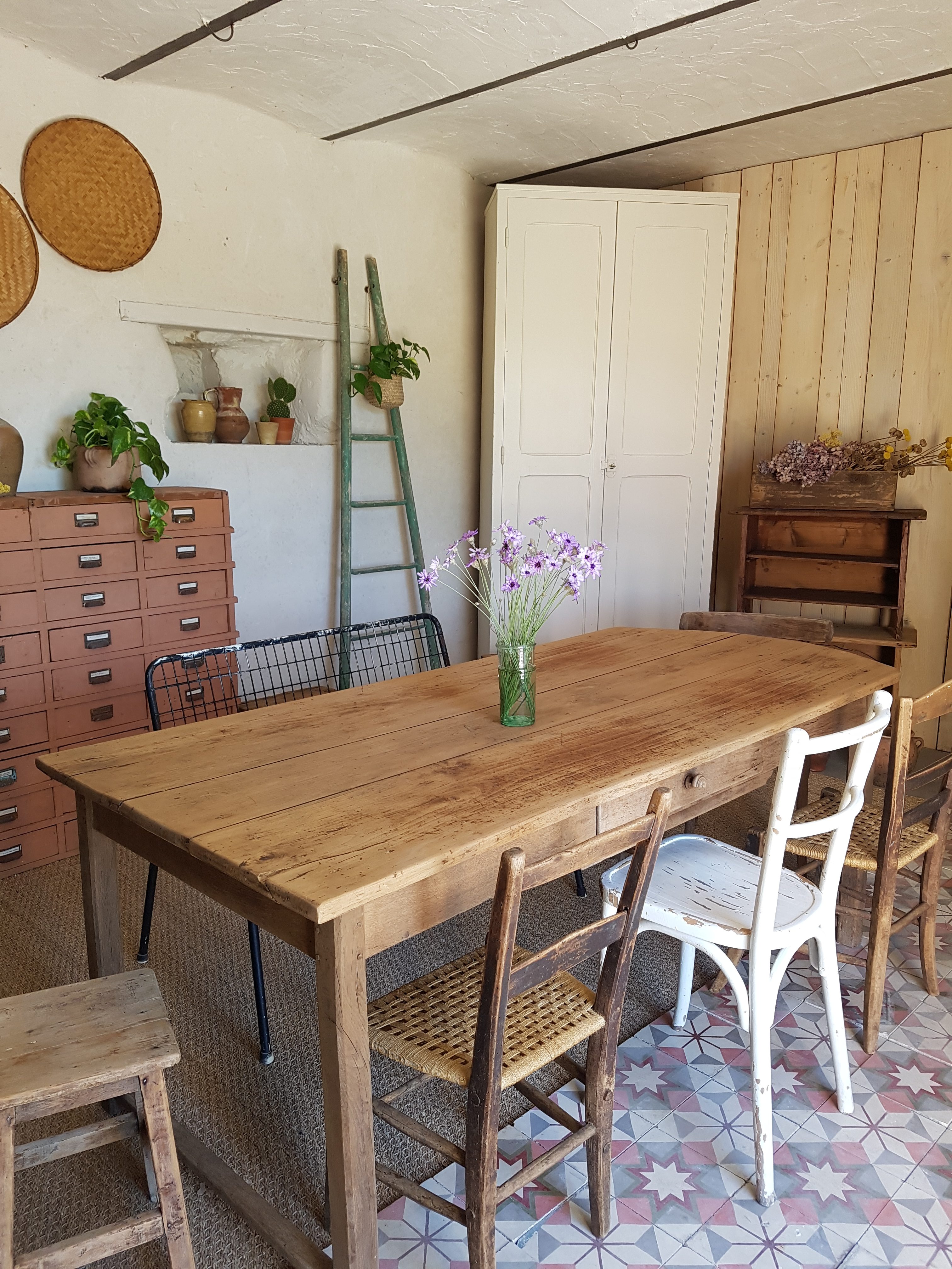 Collections précédentes: Inspirations passées pour vos futurs projets 40 Verveine Ancienne grande table de métier en chêne