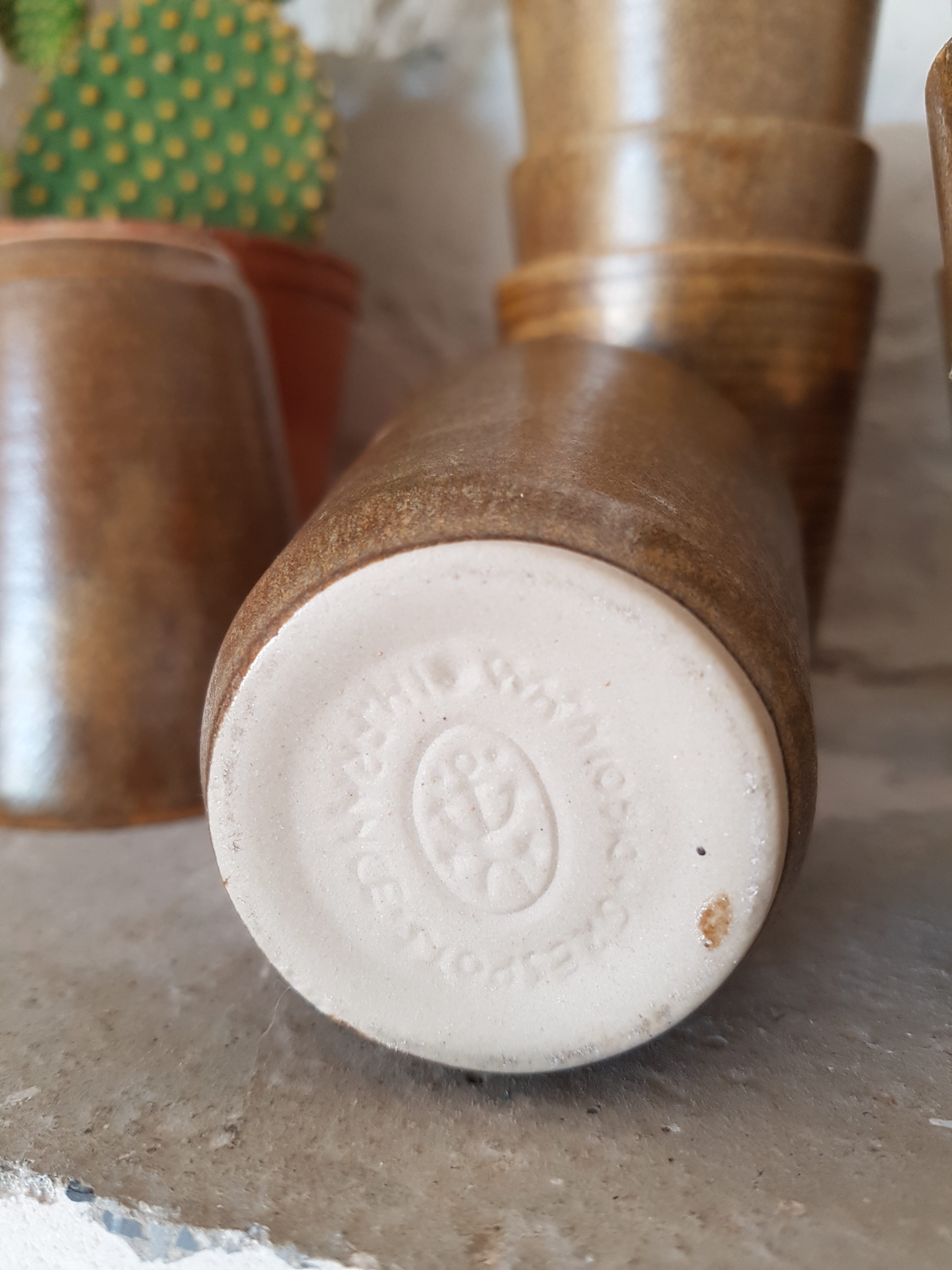 Lot de 9 tasses gobelets en grès vintage Digoin 4 Lot de 9 tasses gobelets en grès vintage Digoin