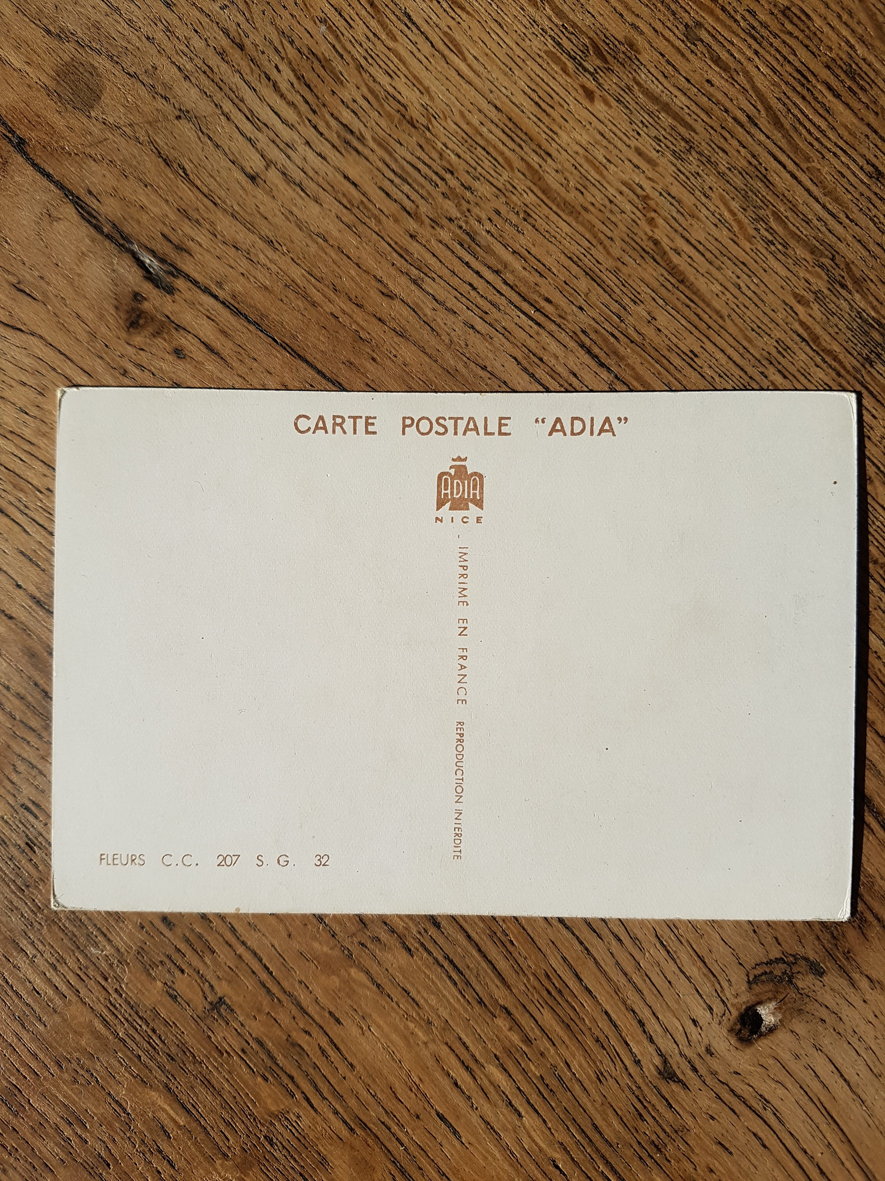Bons d'achat / Cartes cadeau à offrir 12 Bons d'achat / Cartes cadeau à offrir