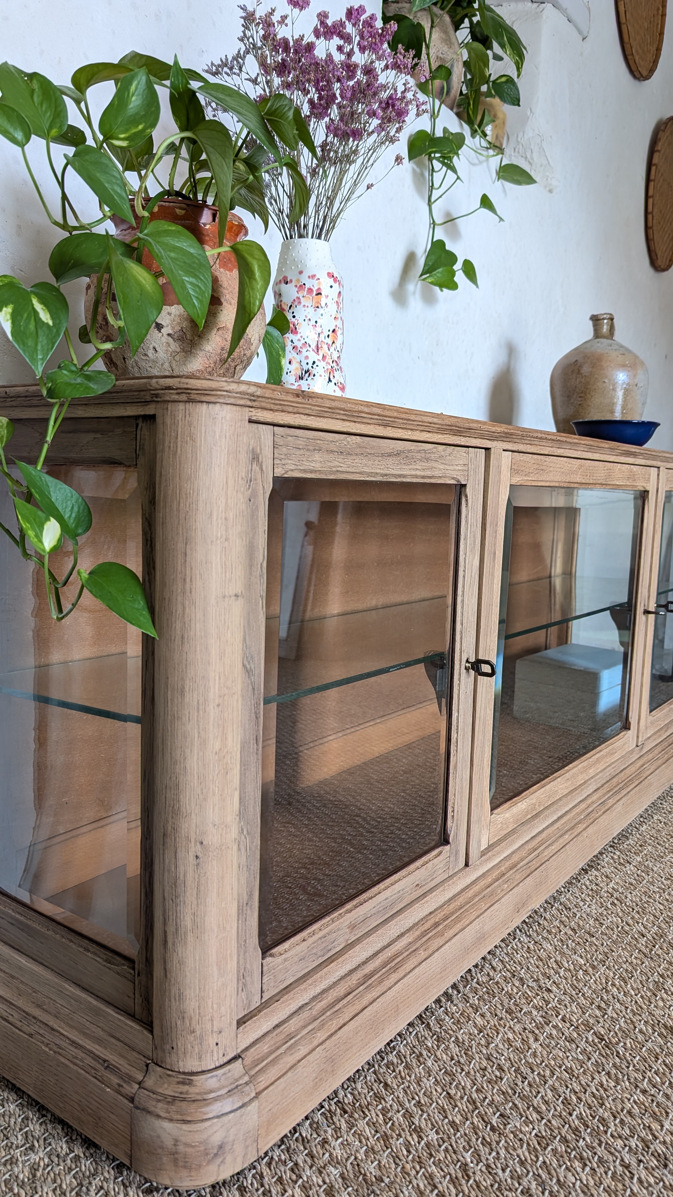 RESERVE Vitrine buffet bas 6 Vitrine buffet bas