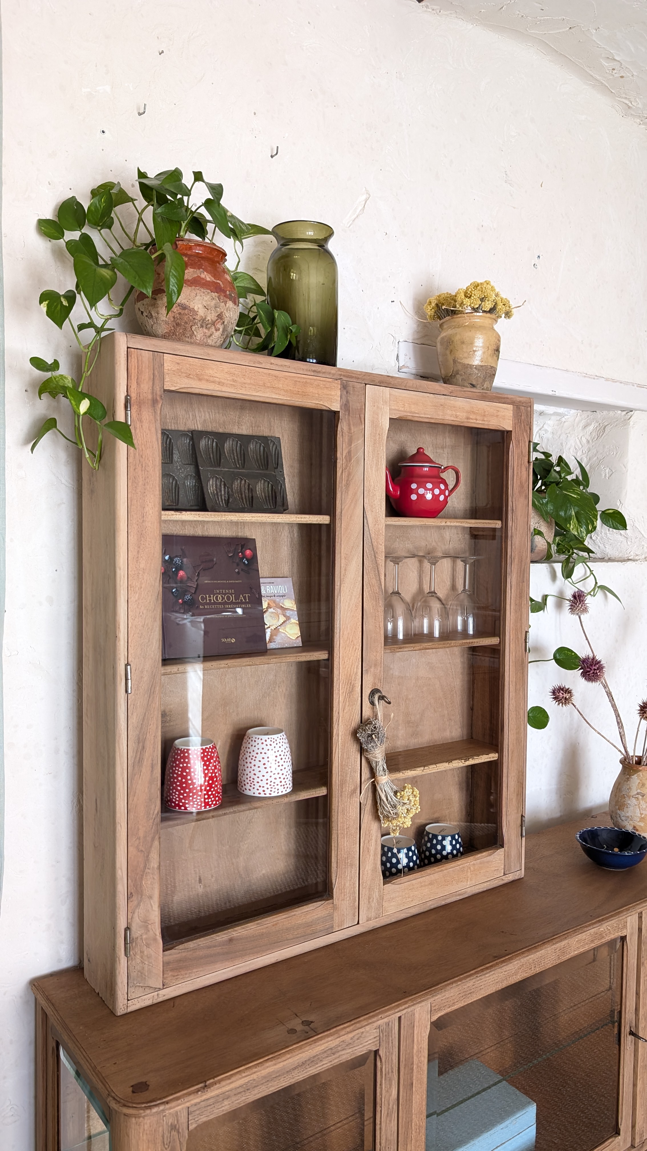 Collections précédentes: Inspirations passées pour vos futurs projets 12 Ancienne vitrine à suspendre