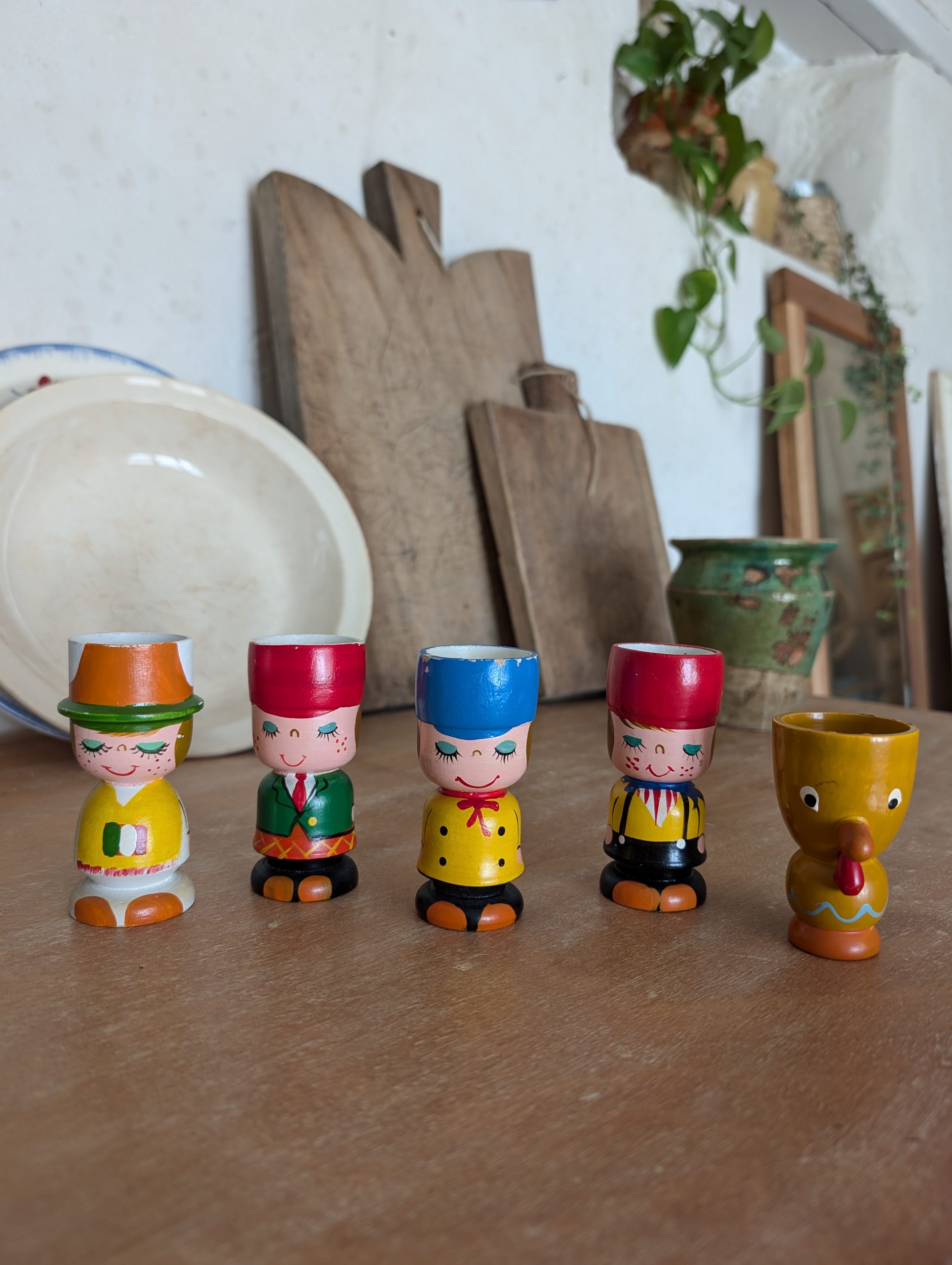 Lot de 5 coquetiers vintage peints à la main 1 Lot de 5 coquetiers vintage peints à la main