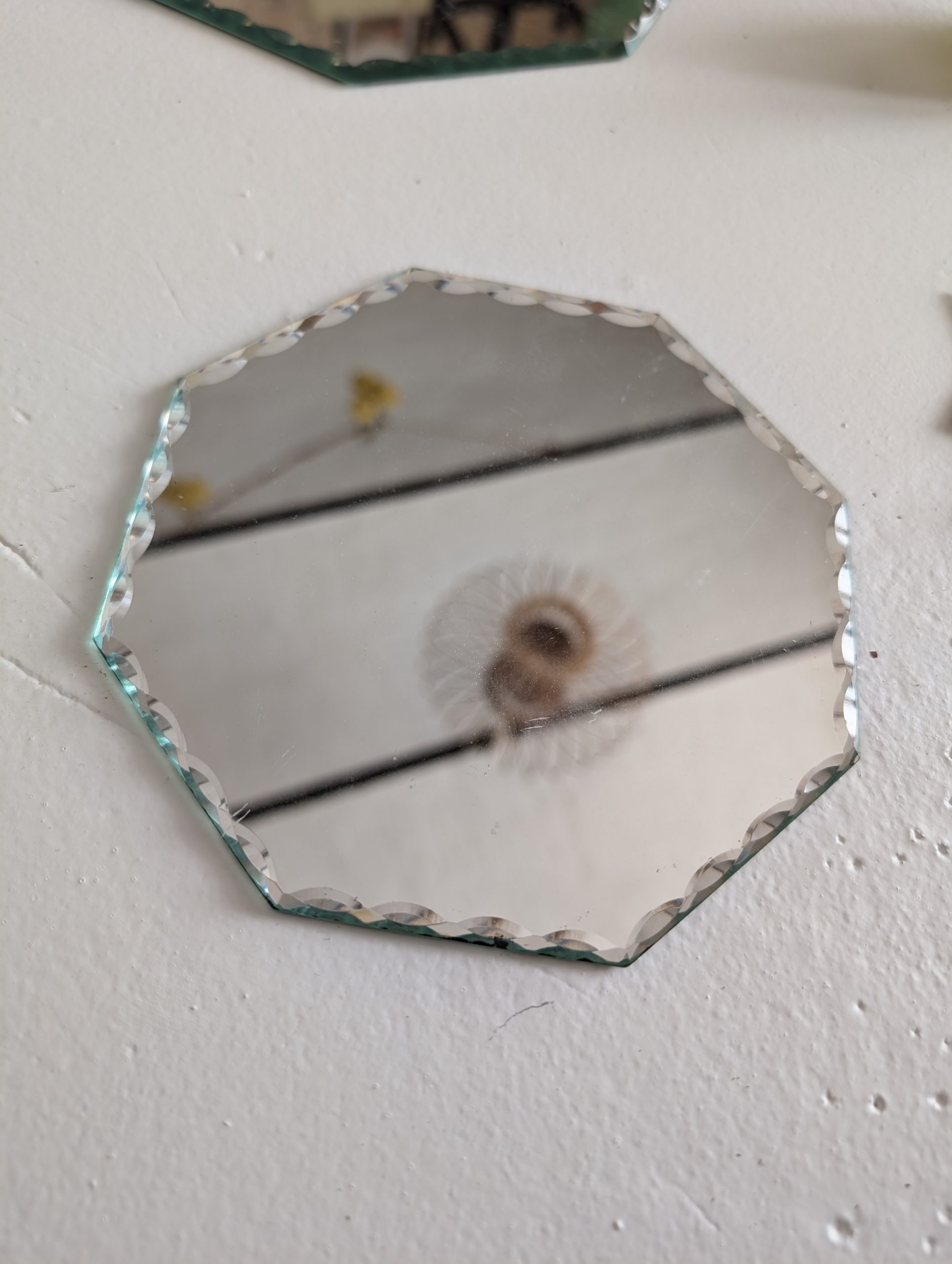 Anciens miroirs ciselés 11 Anciens miroirs ciselés