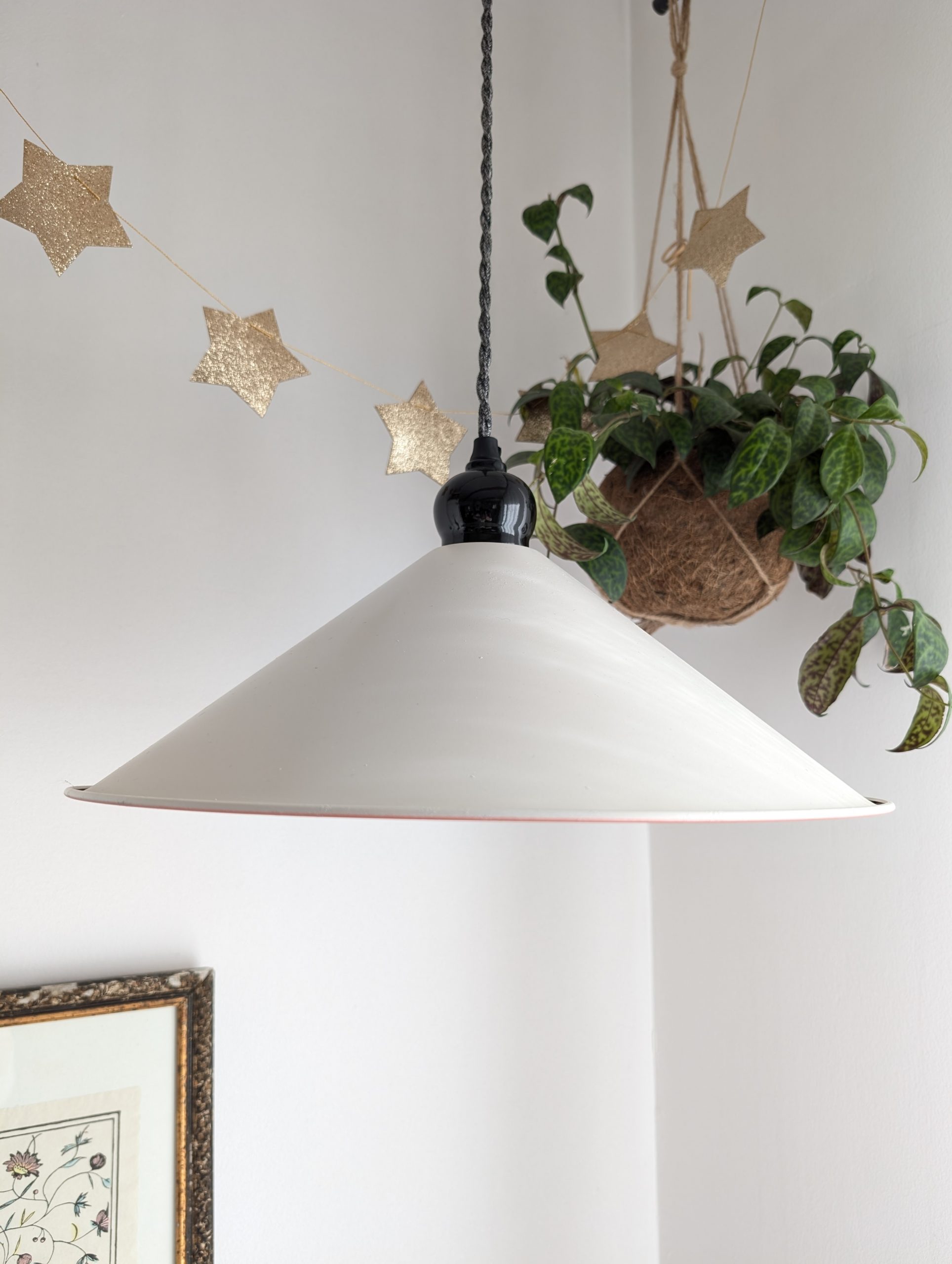 Grand luminaire en métal vintage 5 Grand luminaire en métal vintage bicolore