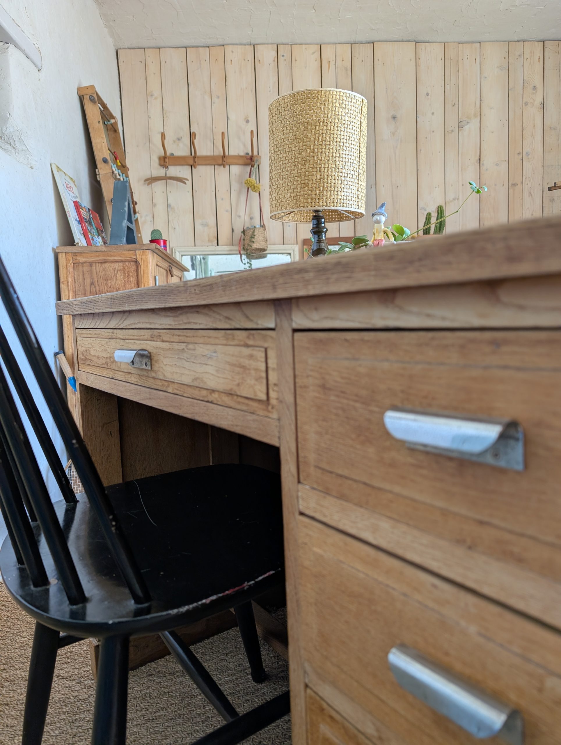 Ancien bureau d'enfant en chêne 8 Ancien bureau d'enfant en chêne